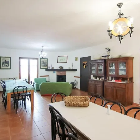 Villa Secluded In With Garden